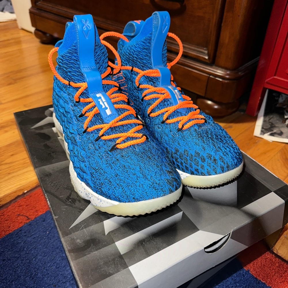 Lebron 15 Hardwood Classics size 10 mens